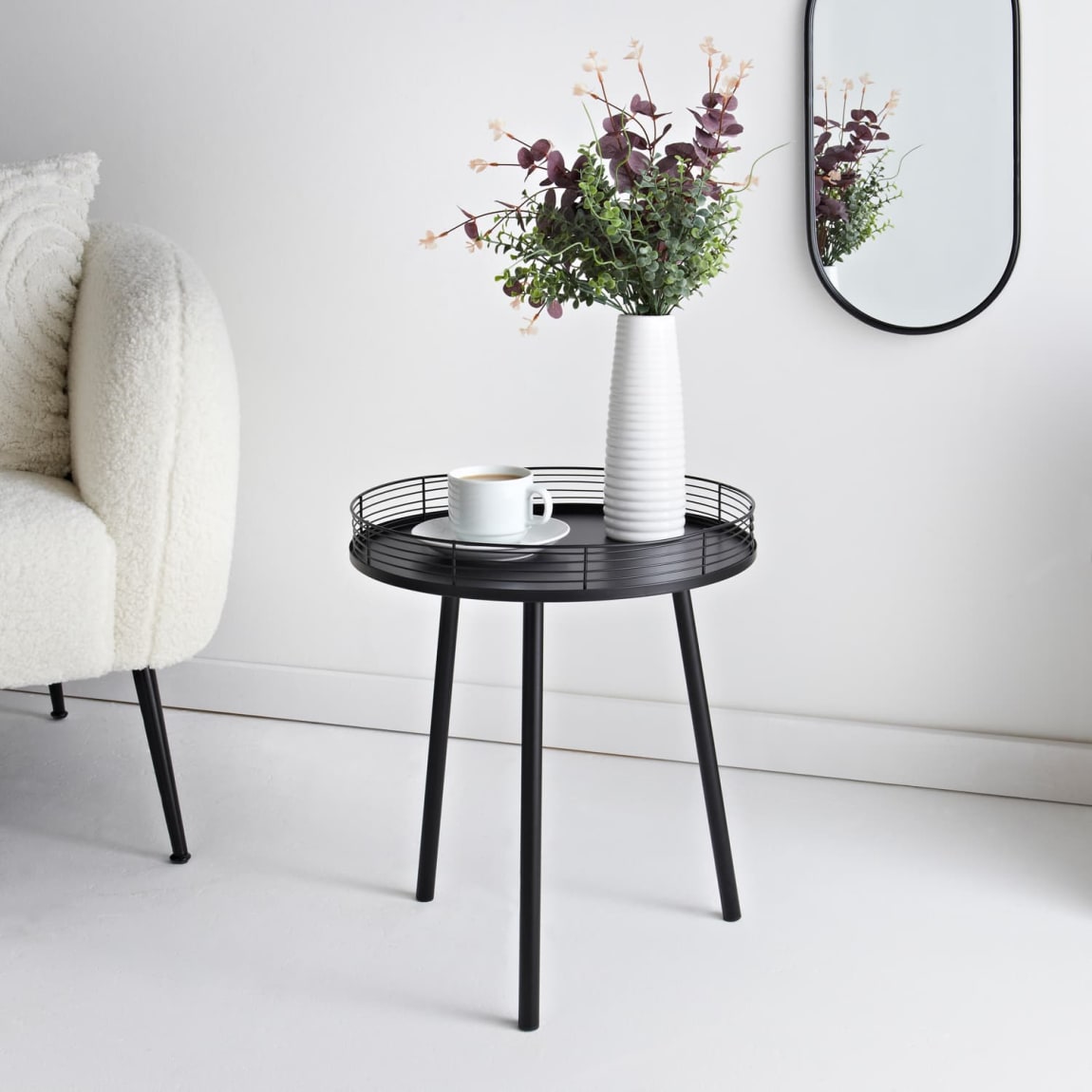 Home Collection Metal Side Table - Black