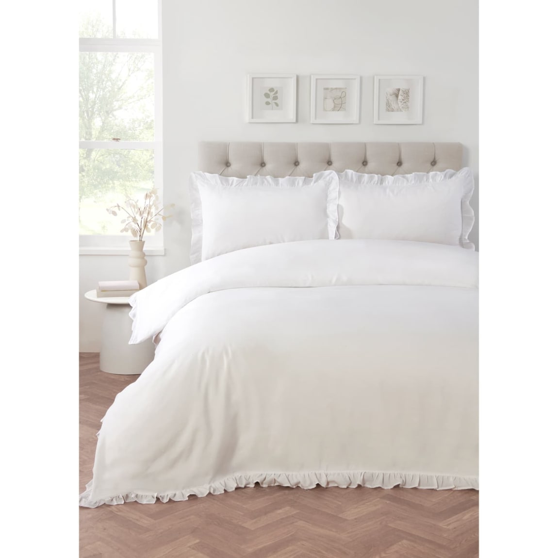 Ruffle Trim Double Duvet Set - White