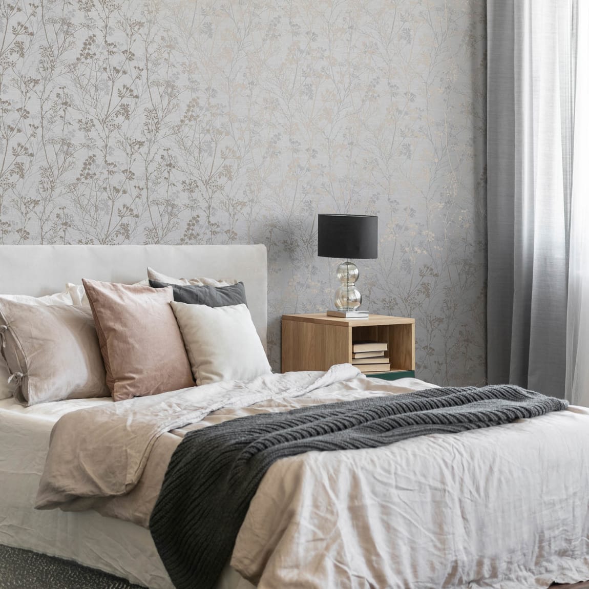 Hedgerow Wallpaper - Grey & Pale Gold
