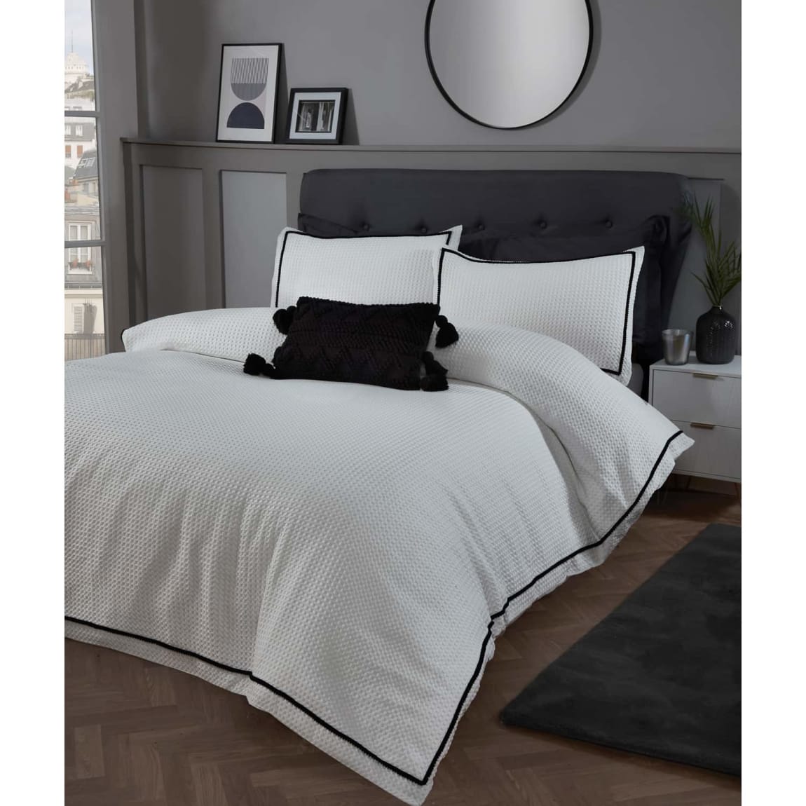 Chelsea Luxe Waffle Pom Pom King Duvet Set - White