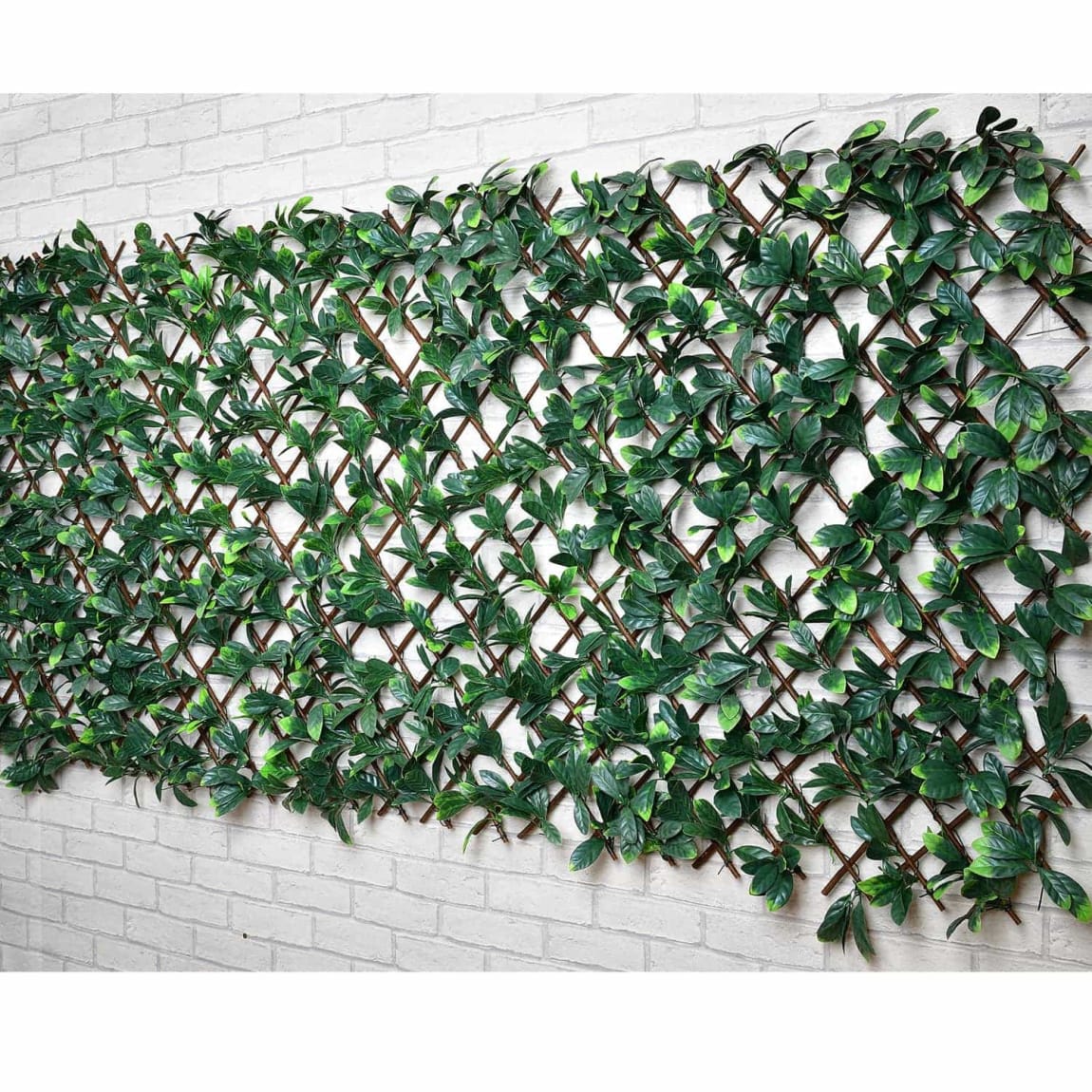 Expanding Artificial Laurel & Leaf Trellis 2m x 1m