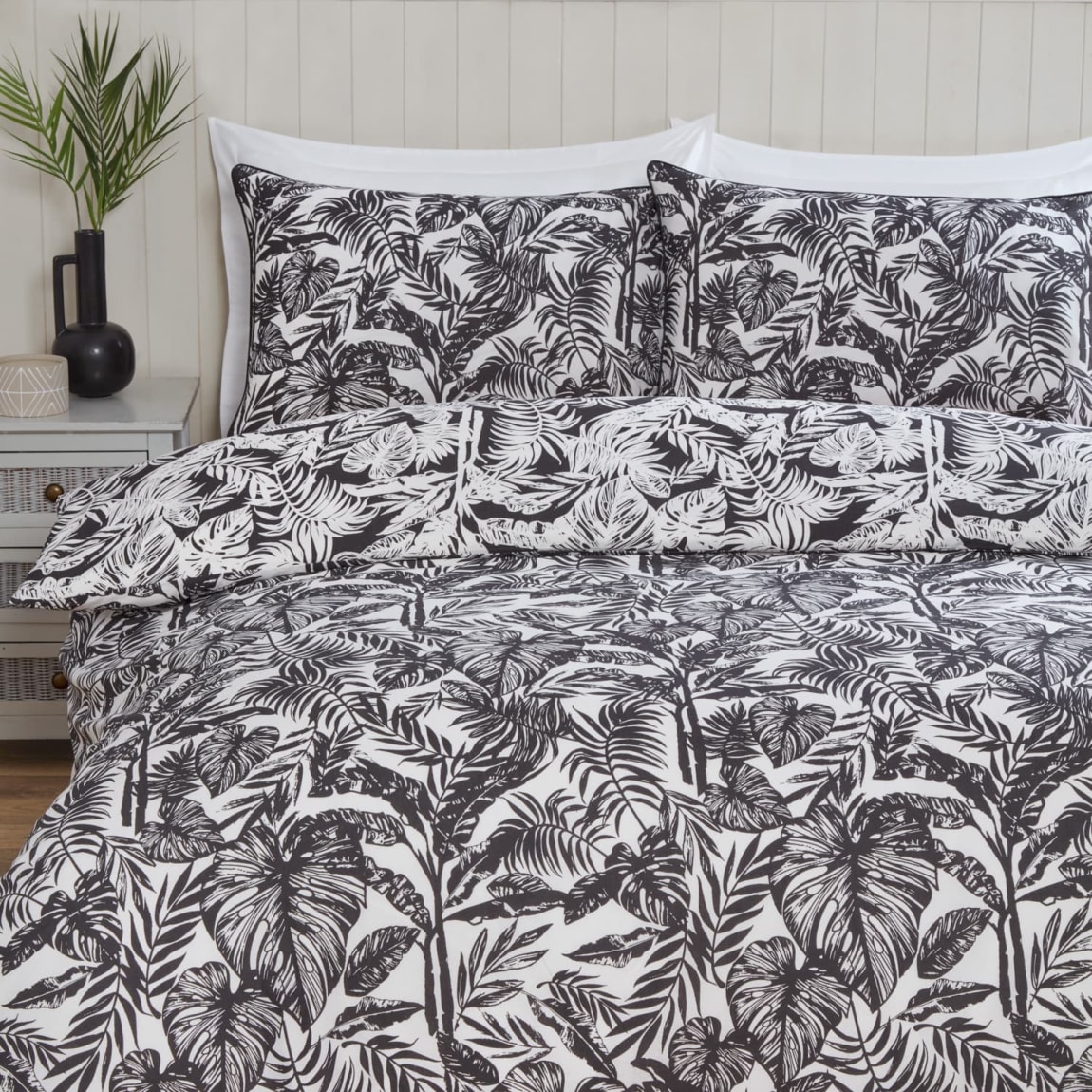 Mono Eden Printed Double Duvet Set