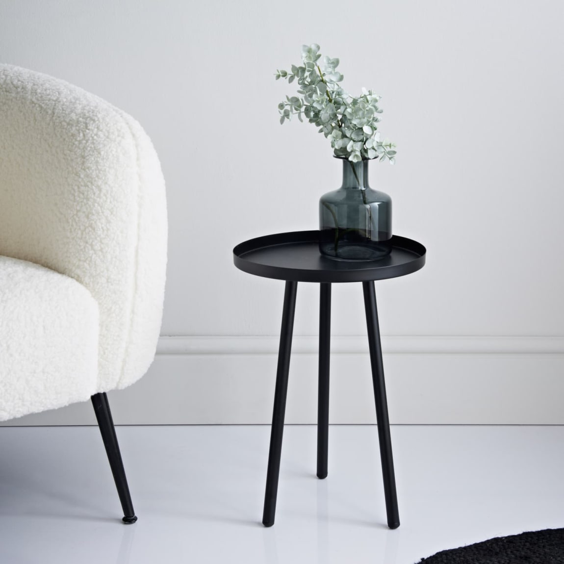 Home Collection Side Table - Black