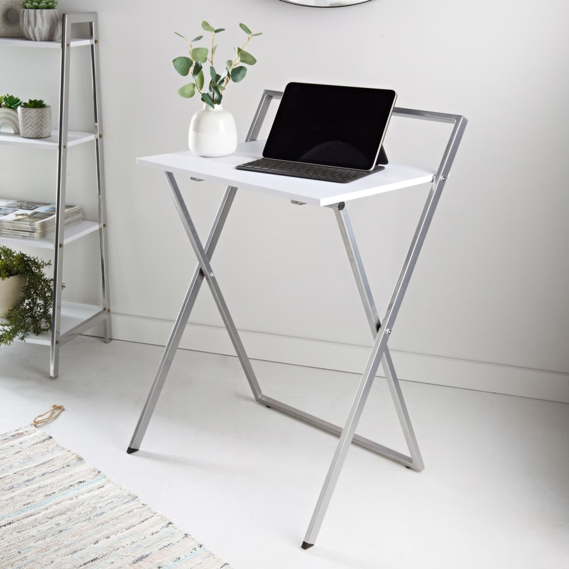 Simply Desk