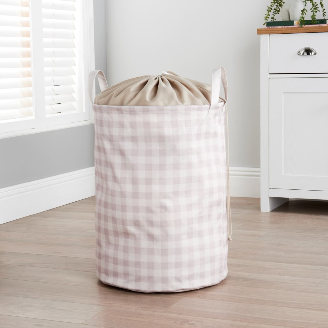 Gingham Round Crushable Laundry Hamper