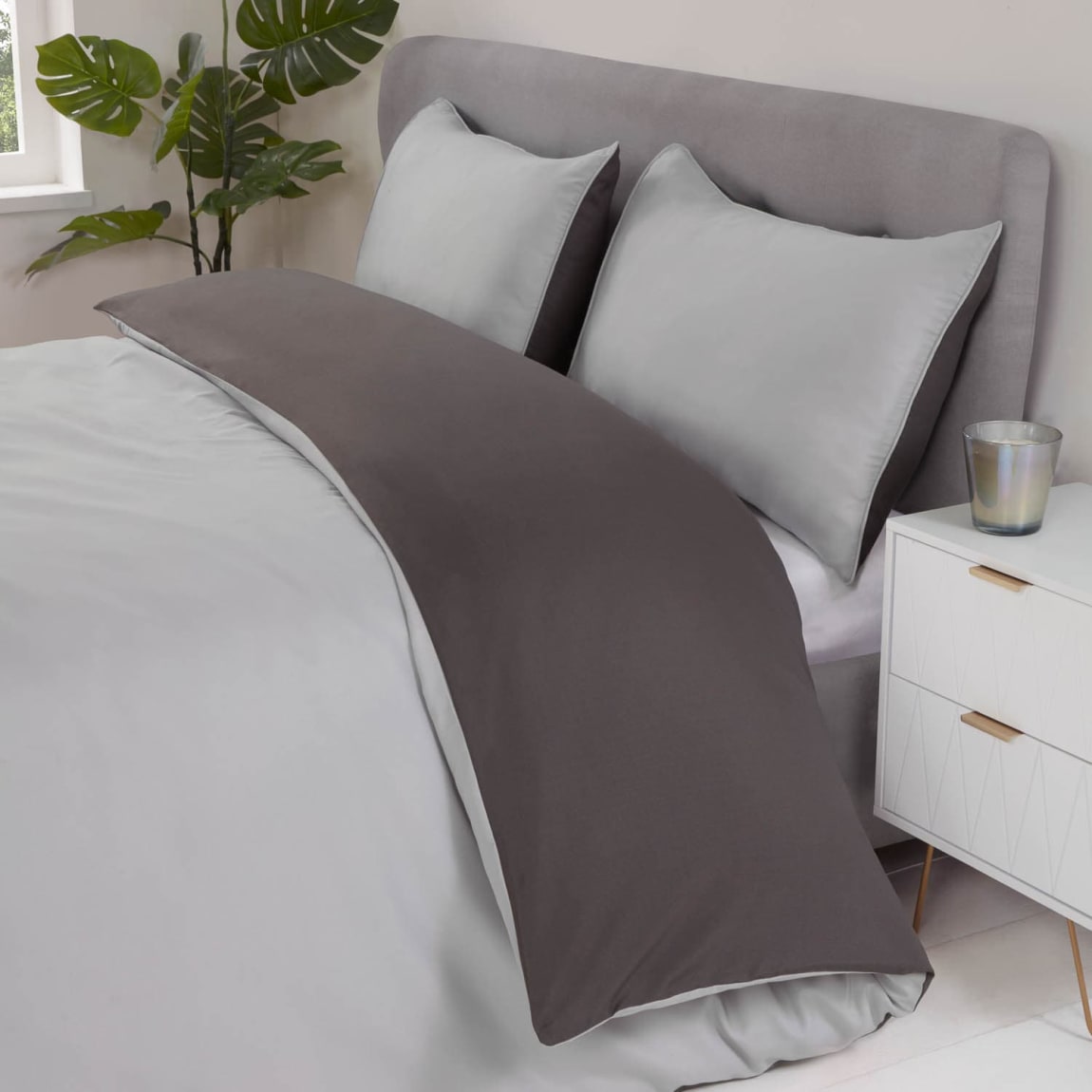 Simply Everyday Reversible Double Duvet Set with Pipe - Grey & Charcoal